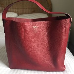 Furla Capriccio Medium Hobo Red Grainy Leather